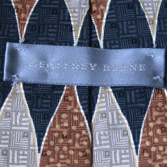Men's Vintage 100% Silk Tie By Geoffrey Beene -Elongated Diamond Motif - Picture 10 of 13